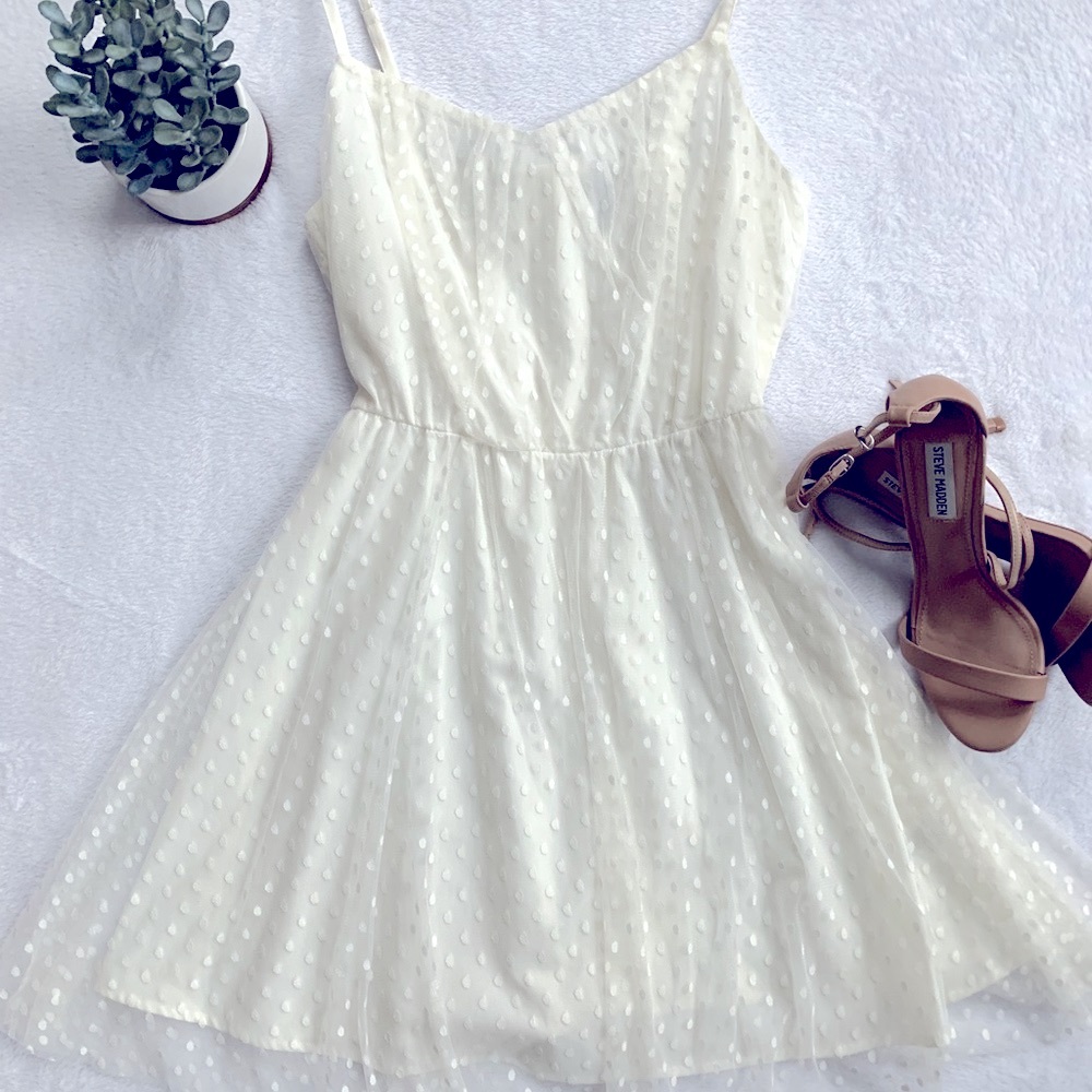 White Lace H&M dress